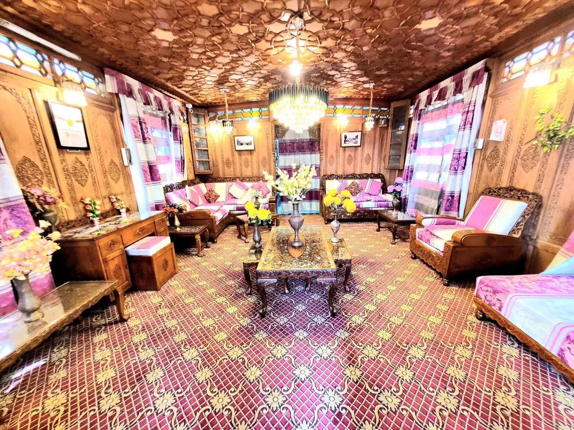 Aziz Palace Group Of Houseboats Srīnagar المظهر الخارجي الصورة