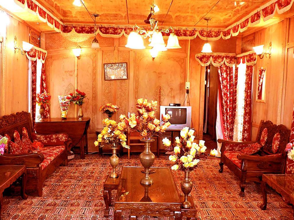 Aziz Palace Group Of Houseboats Srīnagar المظهر الخارجي الصورة