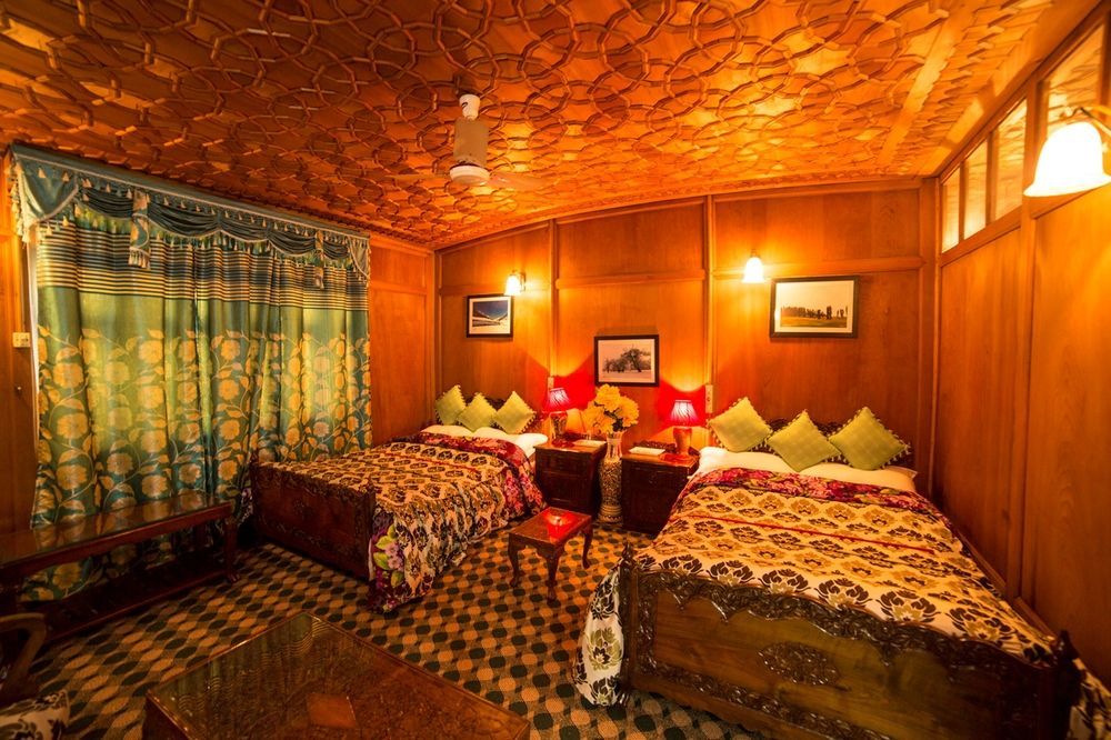 Aziz Palace Group Of Houseboats Srīnagar المظهر الخارجي الصورة